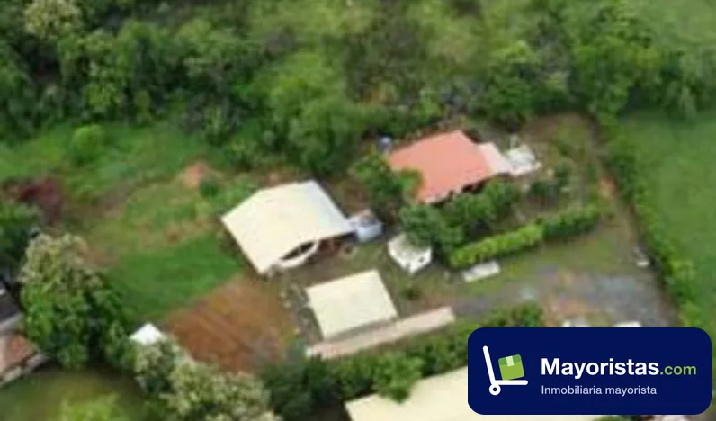 Finca ganadera de 1,2 ha en Montería, Córdoba