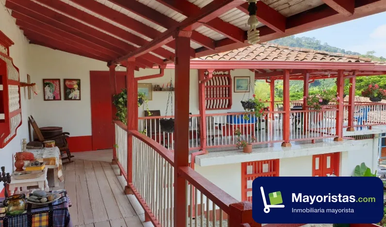 Finca ganadera de 14,7 ha en Tarso, Antioquia