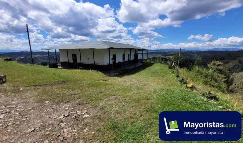 Finca agrícola de 17 ha en San Vicente, Antioquia