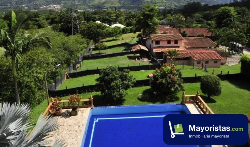 Lote de 0,6 ha en Girardota, Antioquia
