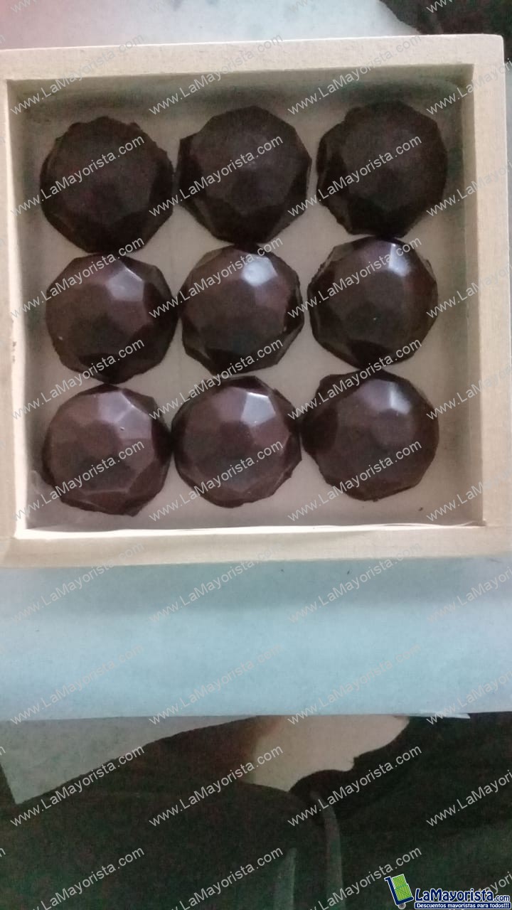 Caja de Chocolates Artesanales 100 porciento Naturales x 6 Pastillas