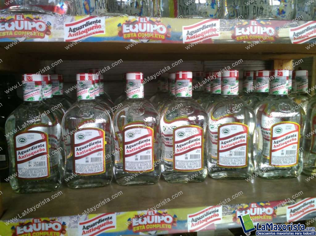 Aguardiente Antioqueño Tapa Roja Botella