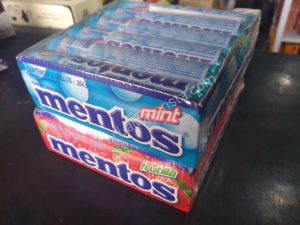 Mentos Frutillas y Mint Cont.354gr 12 unidades
