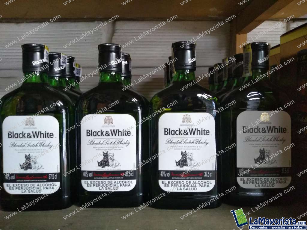 Whisky Back & White  Media