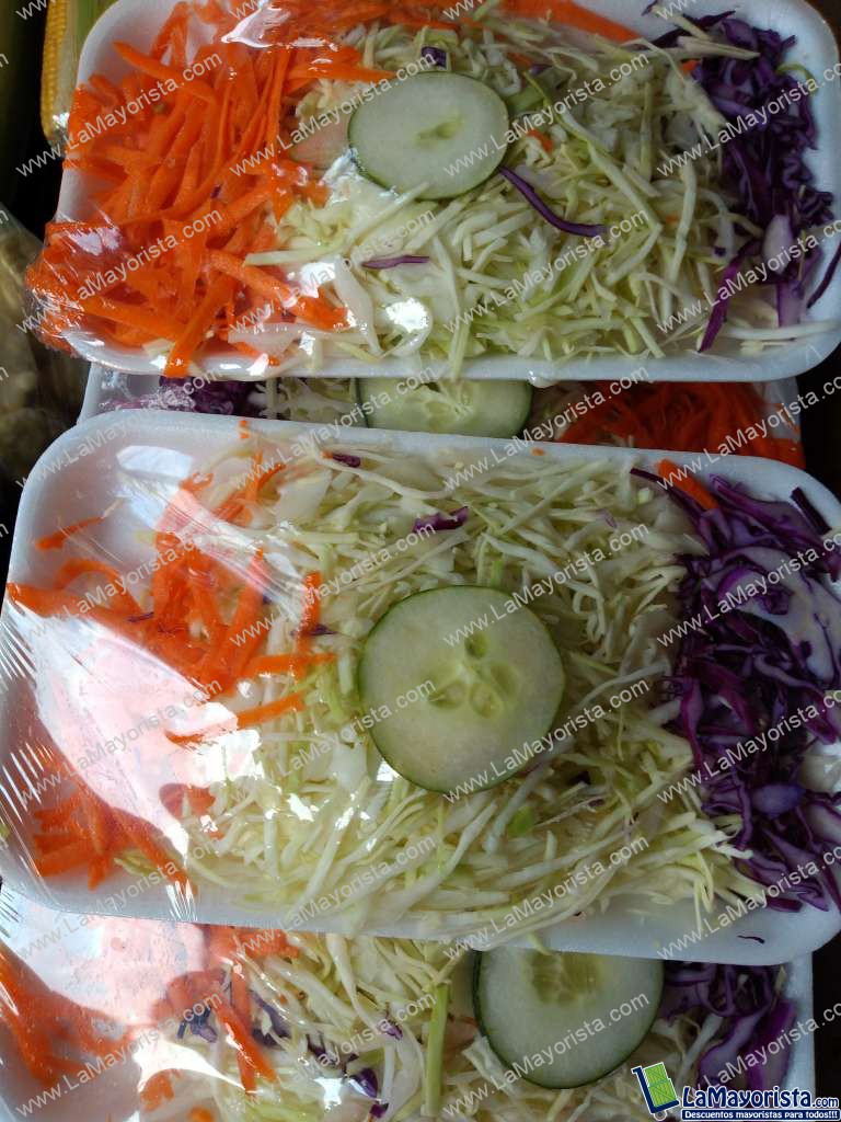 Ensalada en bandejas