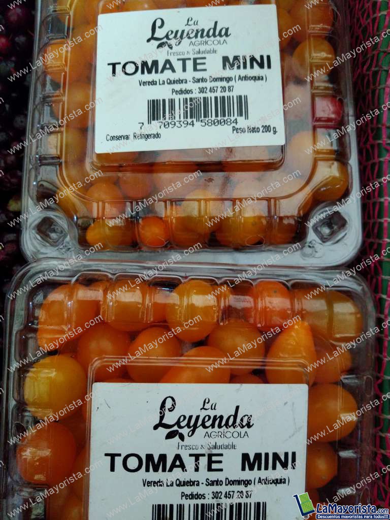 Tomate mini amarillo en bandeja