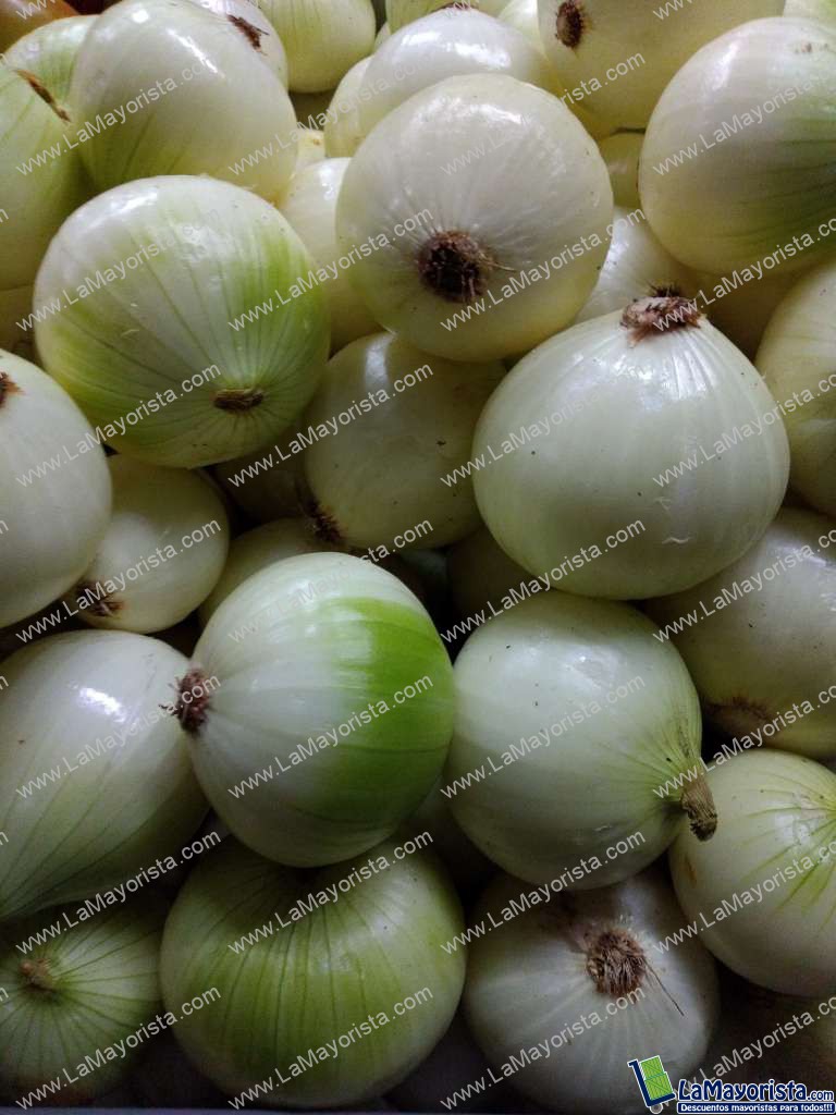 Cebolla de huevo pelada