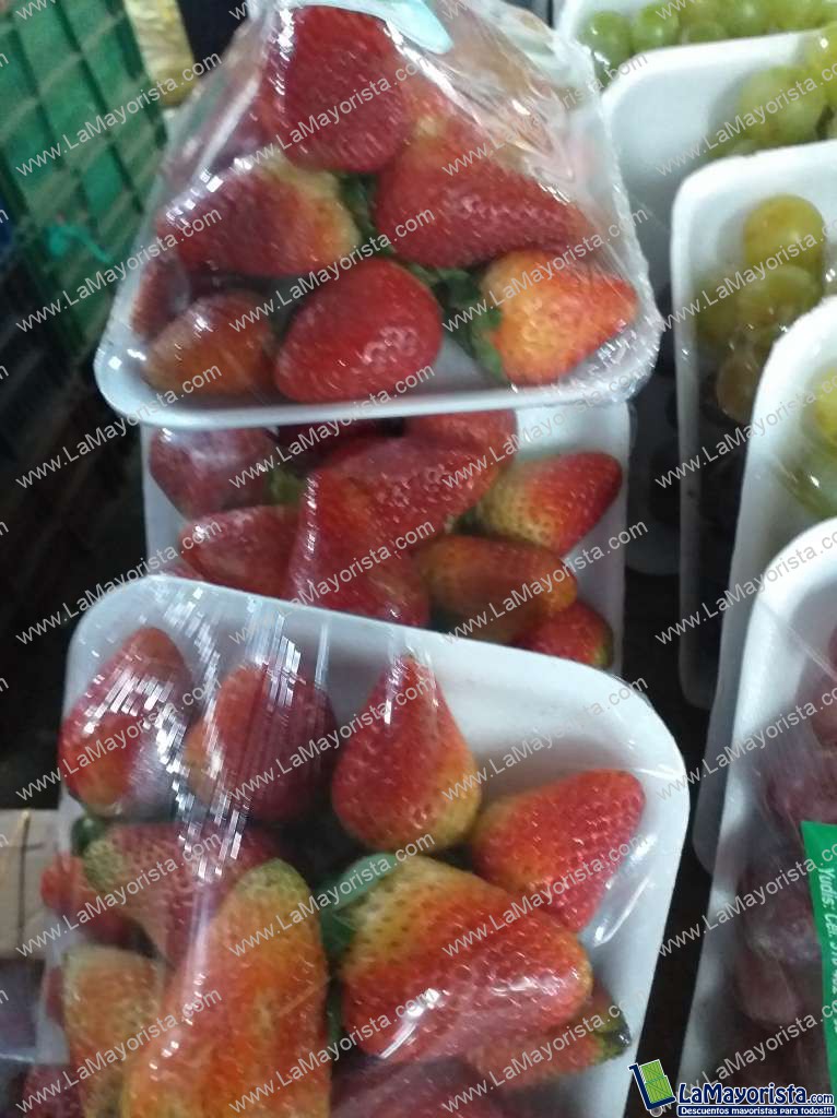 Fresa en bandeja
