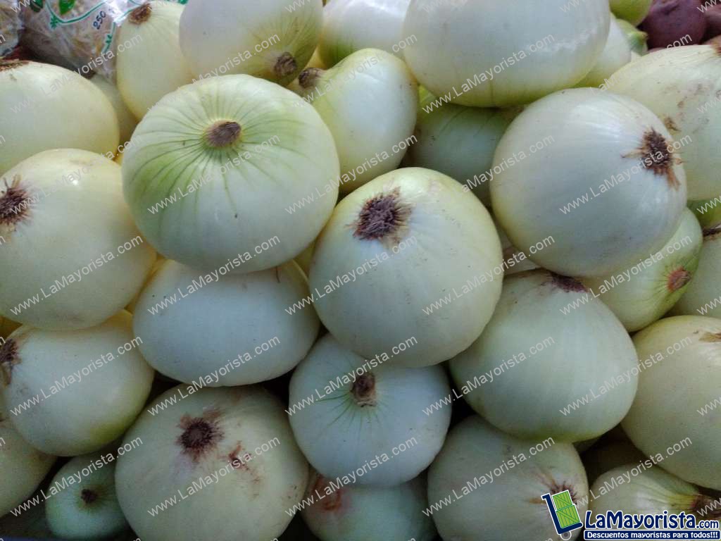 Cebolla de huevo pelada