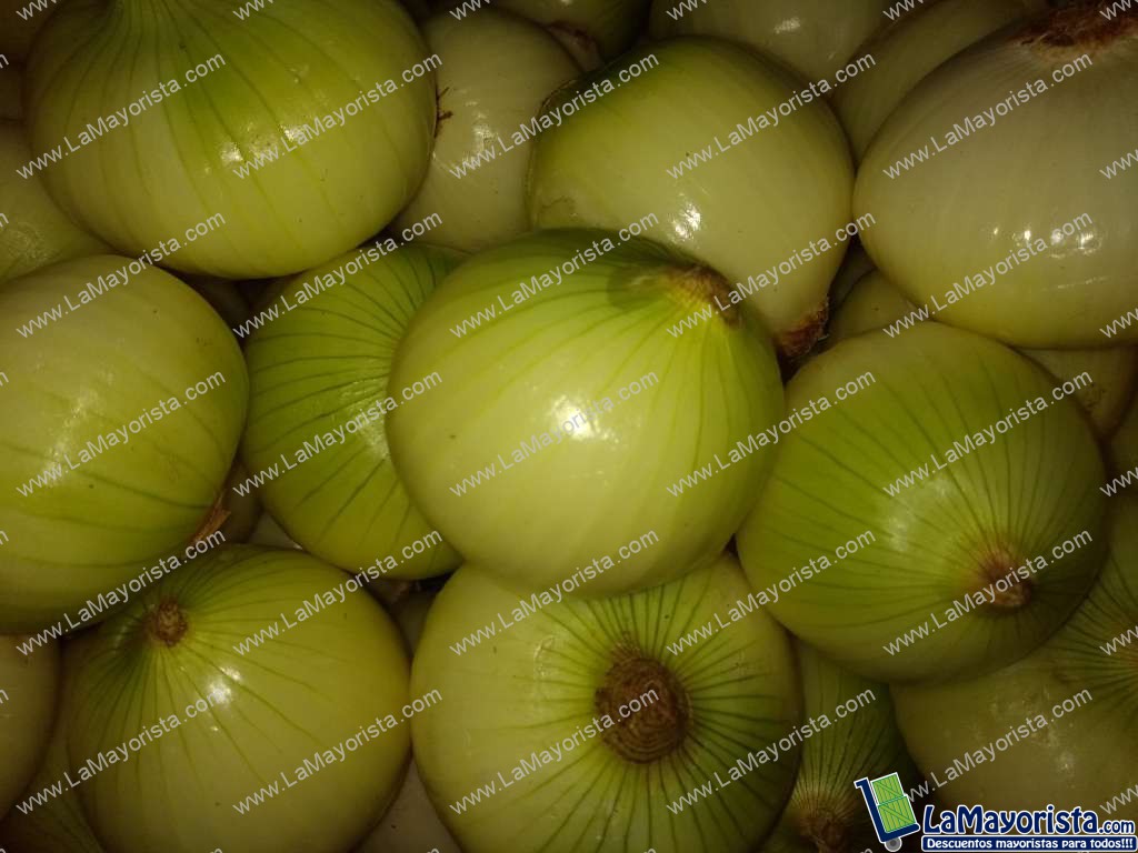 Cebolla de huevo pelada