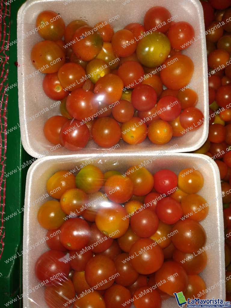 Tomate Cherry en bandeja