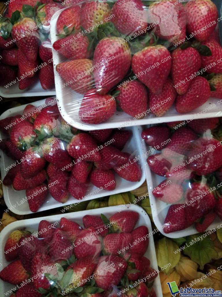 Fresa en bandeja