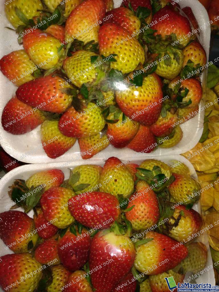 Fresa en bandeja