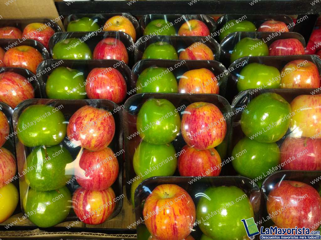 Manzana gala y verde en bandeja