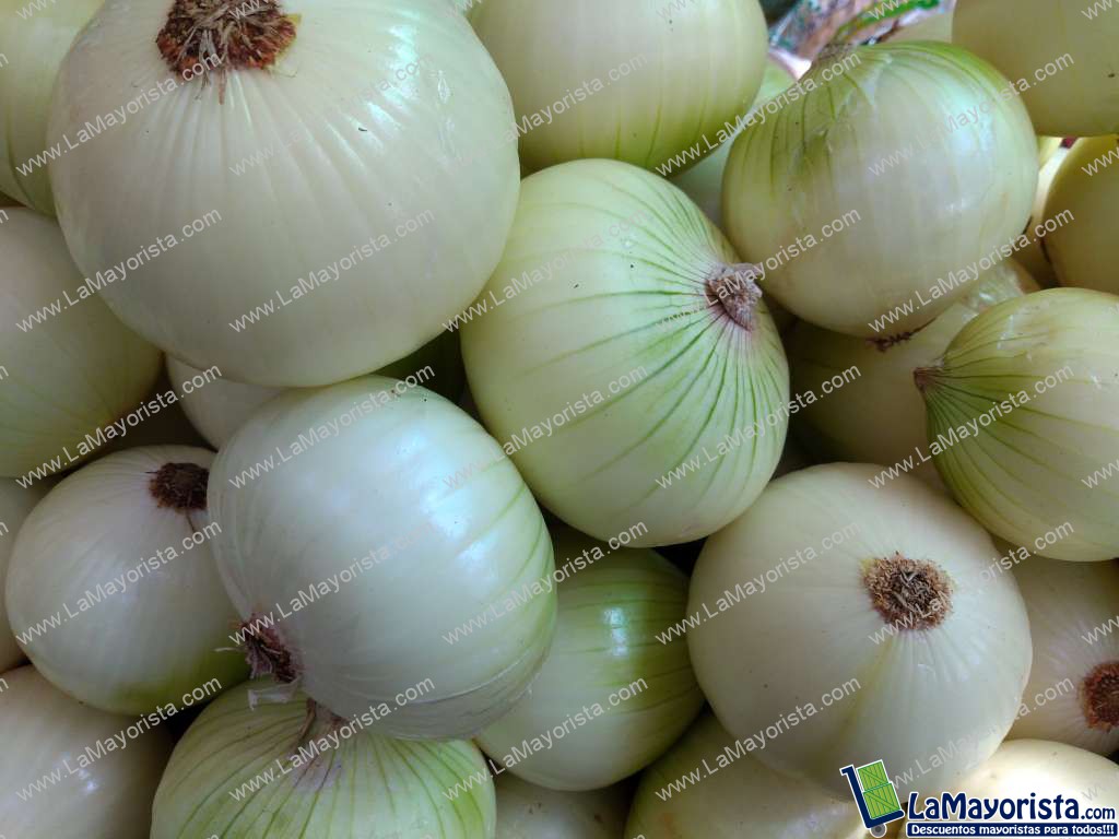 Cebolla de huevo pelada