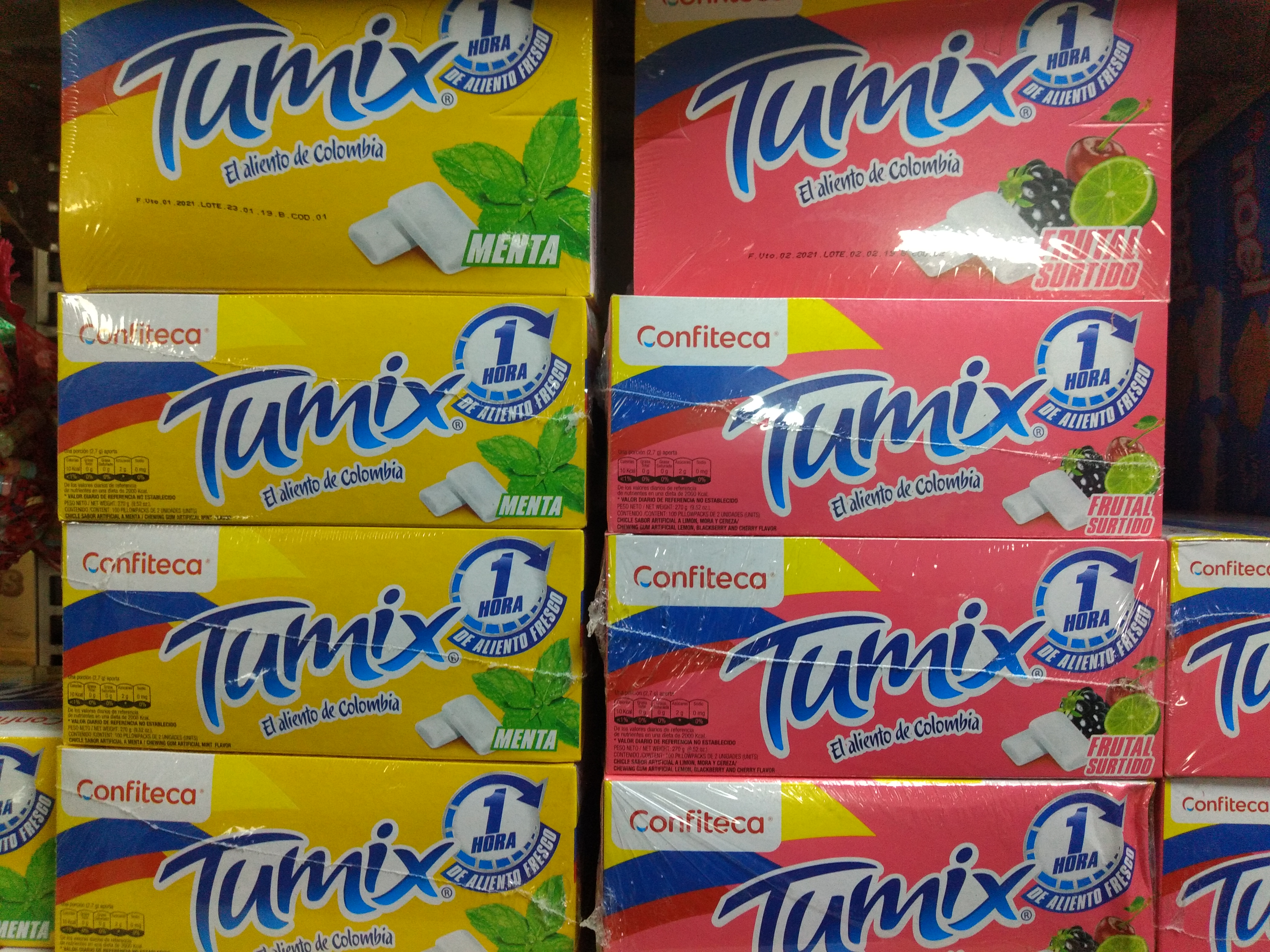 Tumix menta y frutal surtido caja x 100 unidades