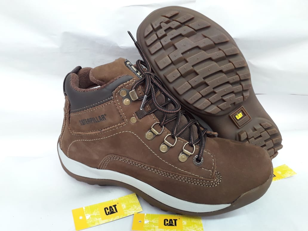 Botas cuero ?