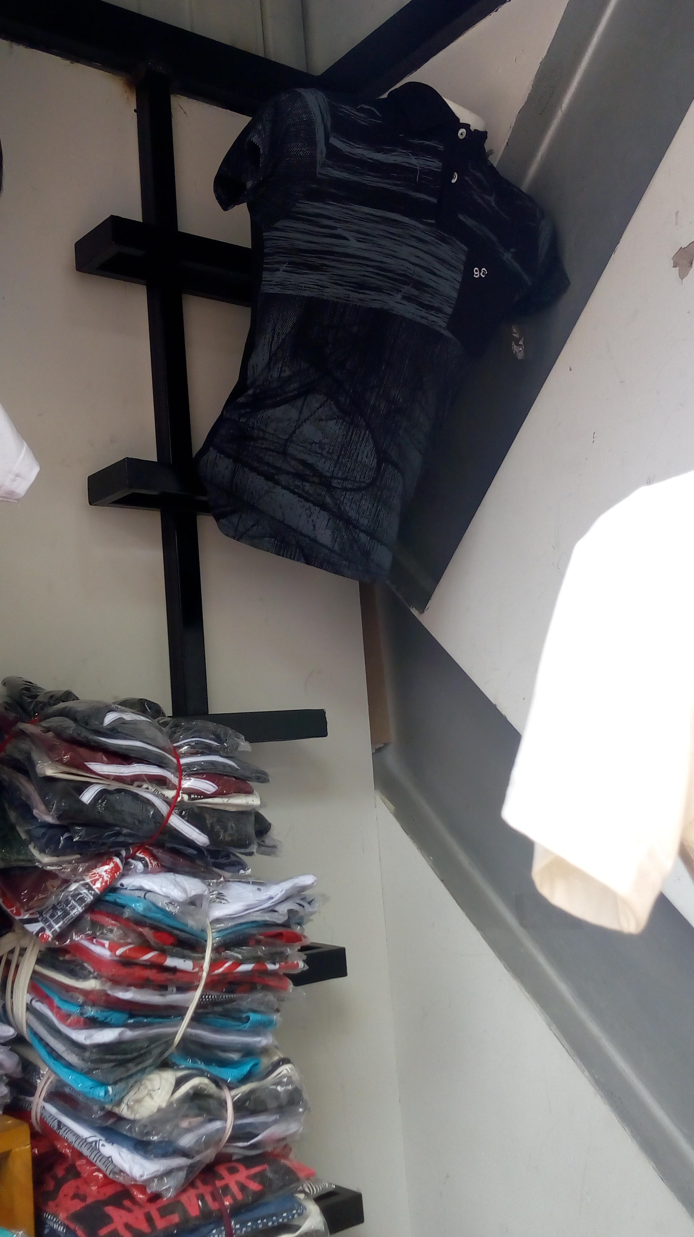 Camisa para hombre con bolsillo