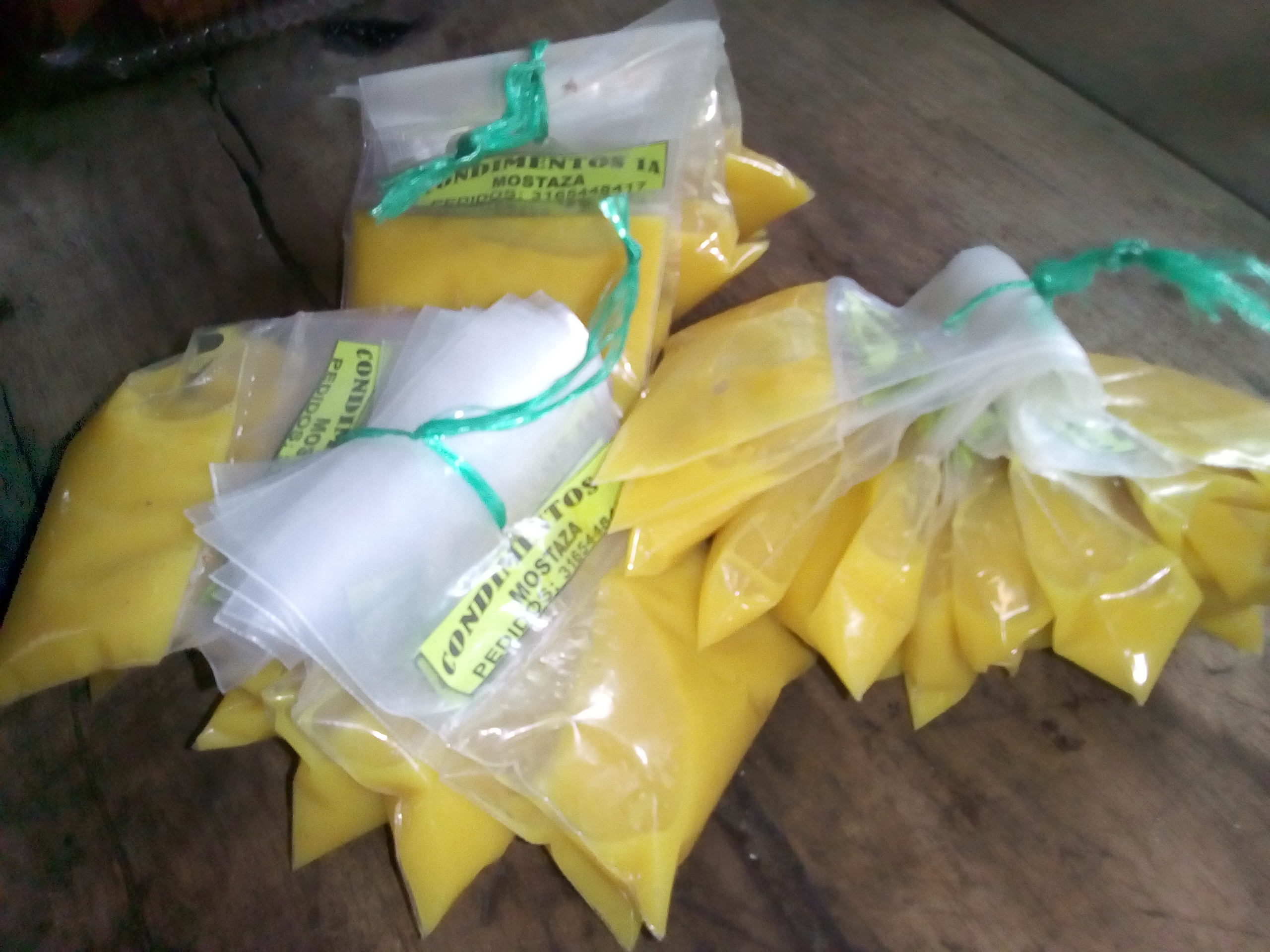 Mostaza en bolsa x 14 unidades
