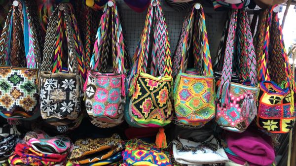MOCHILAS WAYUU MULTICOLOR