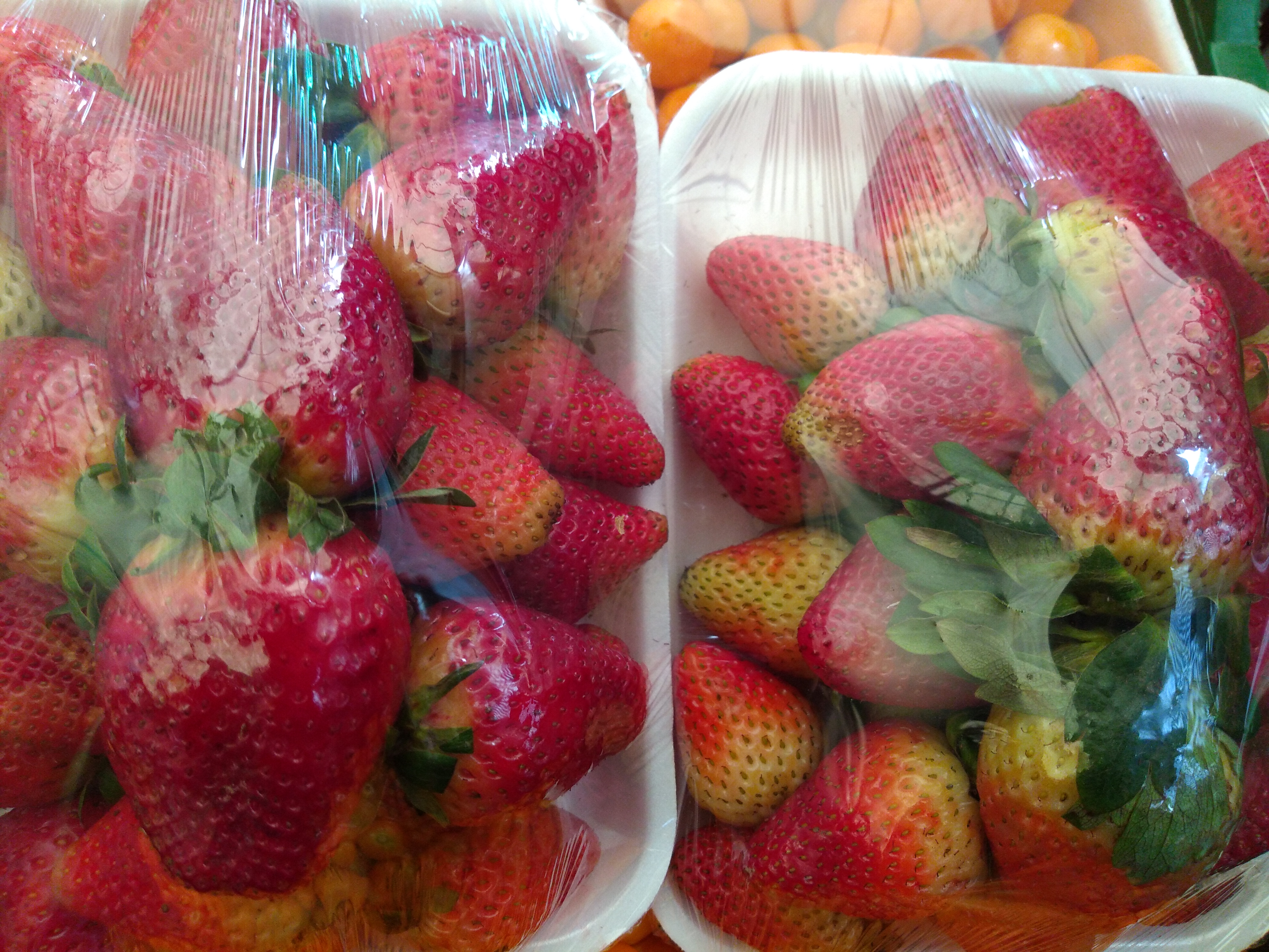 Fresas tercera en bandeja