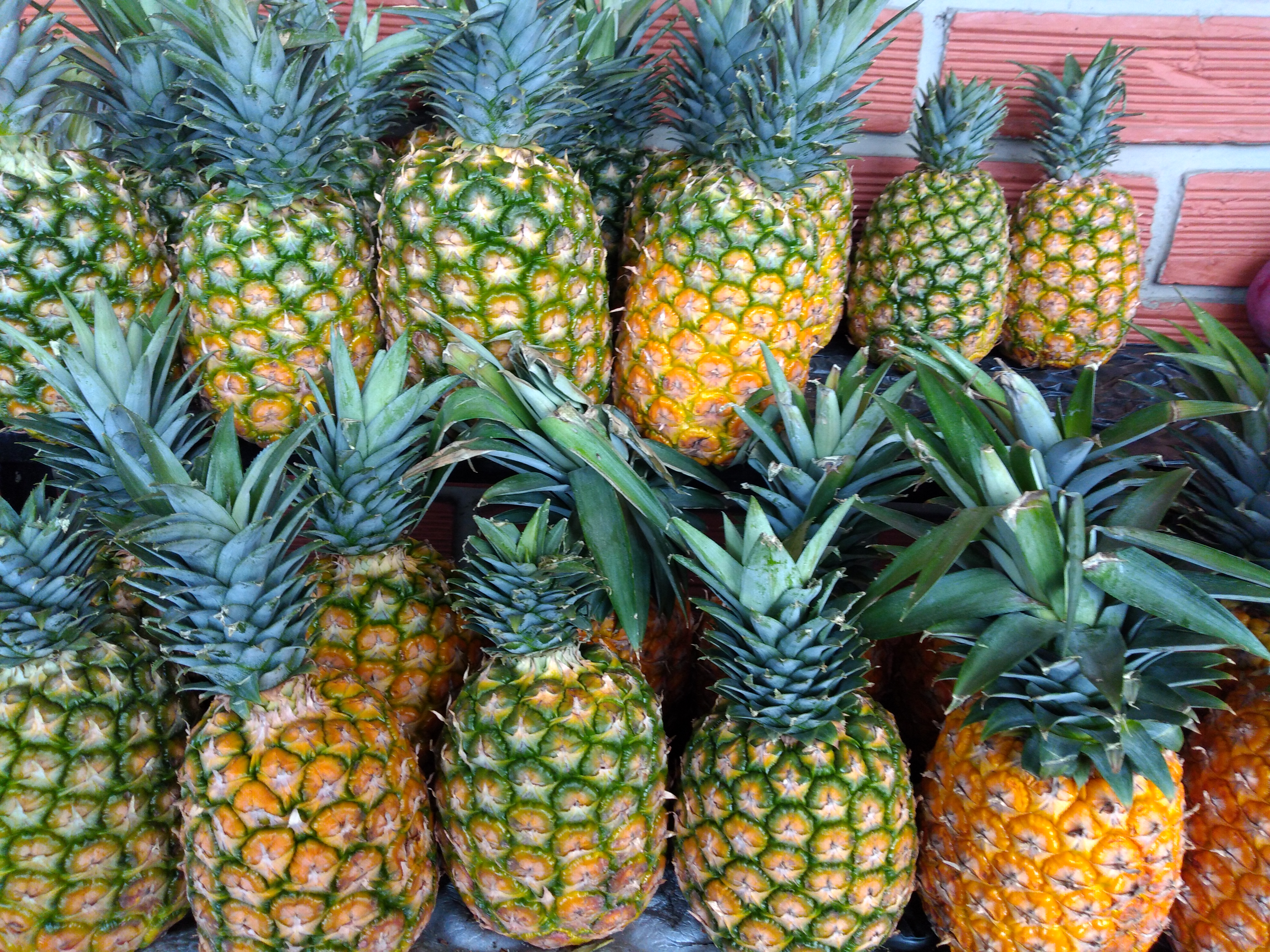 Piña oromiel
