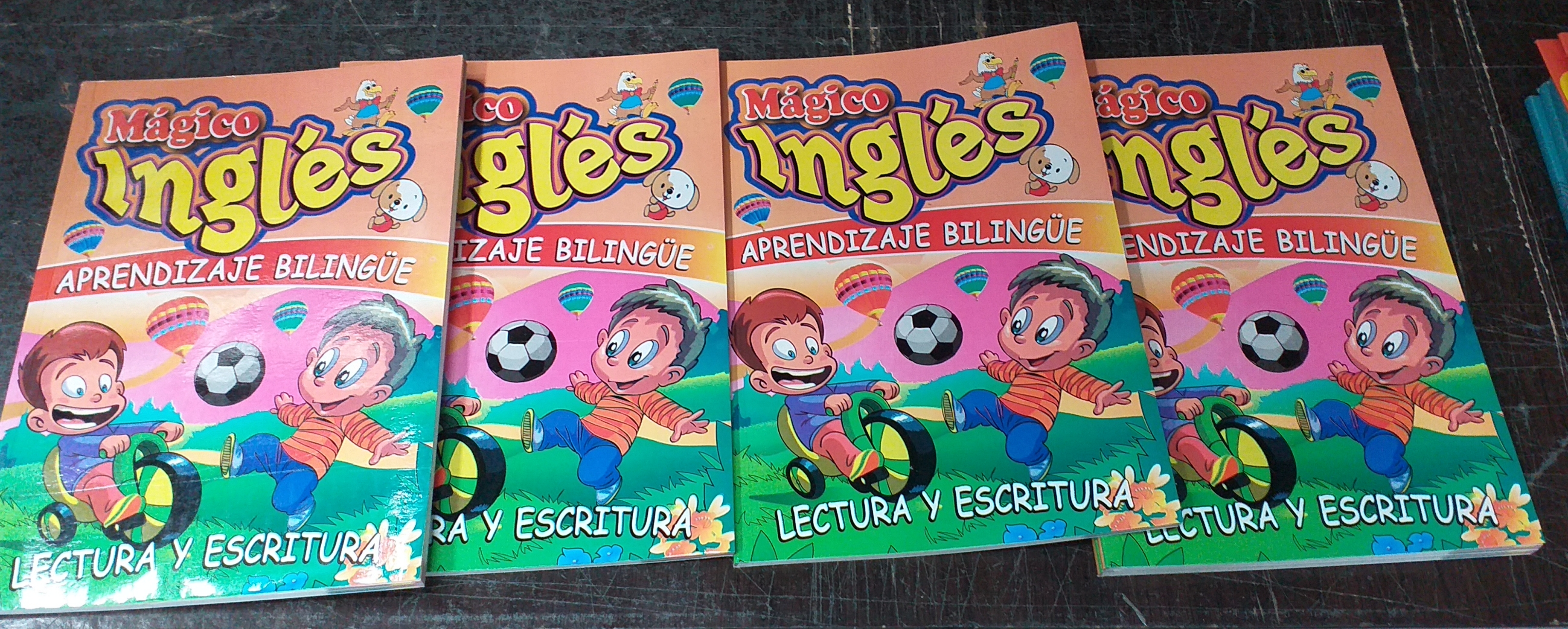 Libro escolar magico ingles
