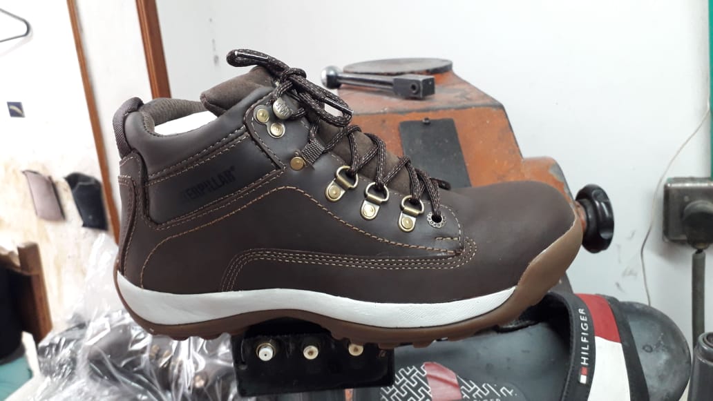 Botas