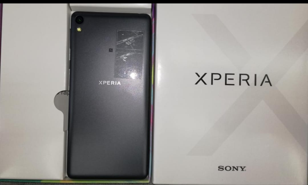 Celular Sony Xperia E5