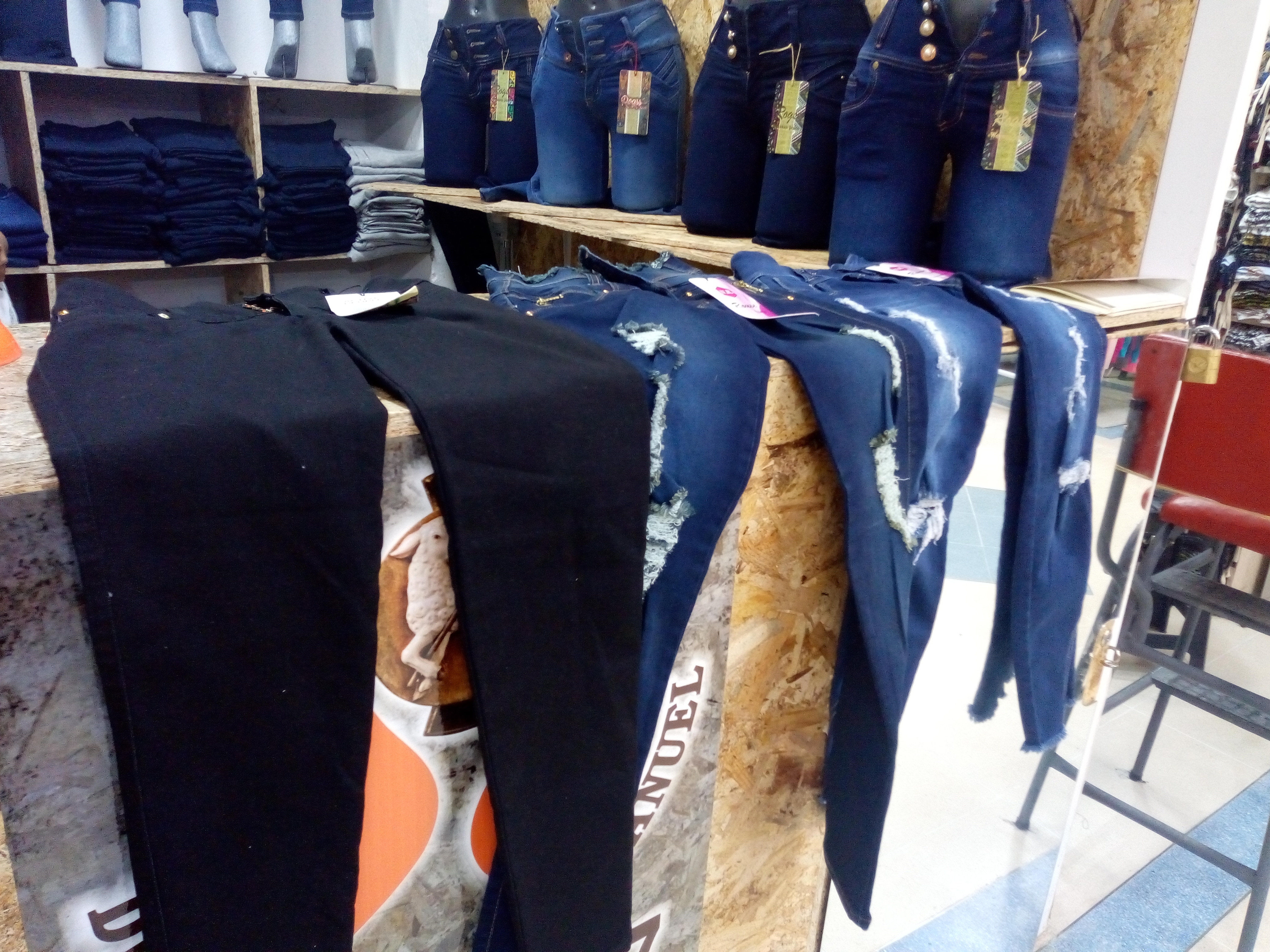 Jean dama tres botones talla 6 a 14