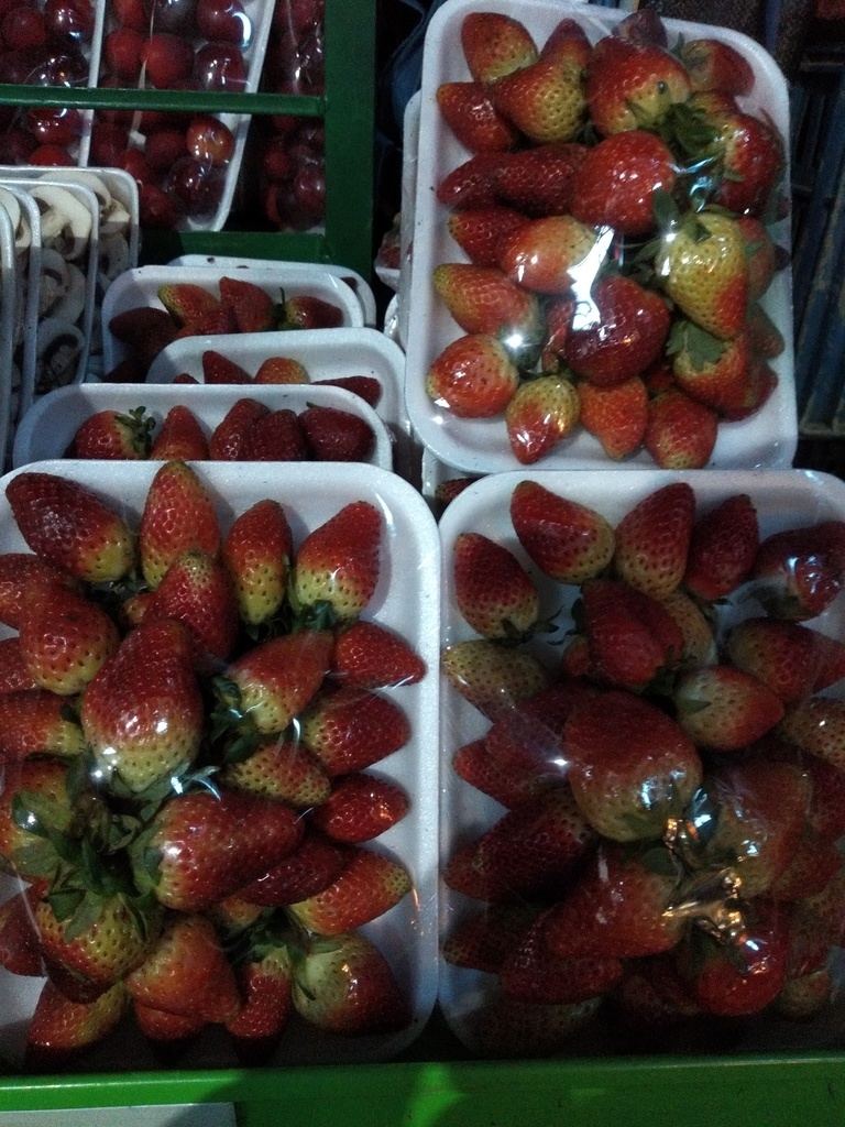 Fresa delgada en bandeja