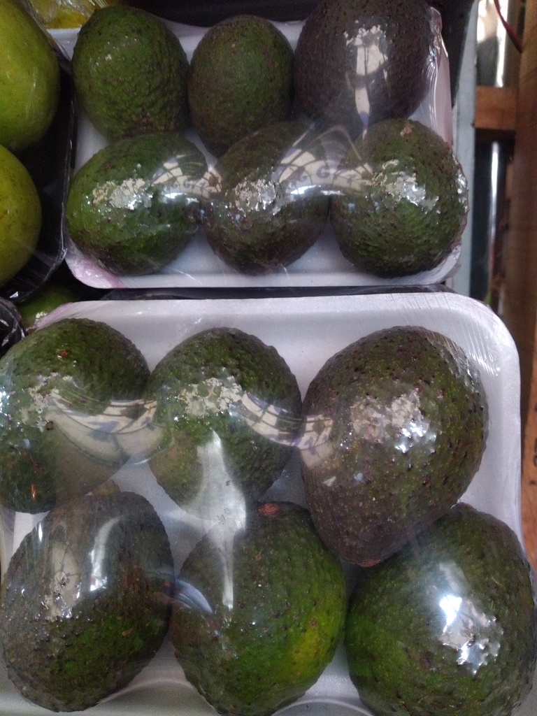 Aguacate Hass bandeja