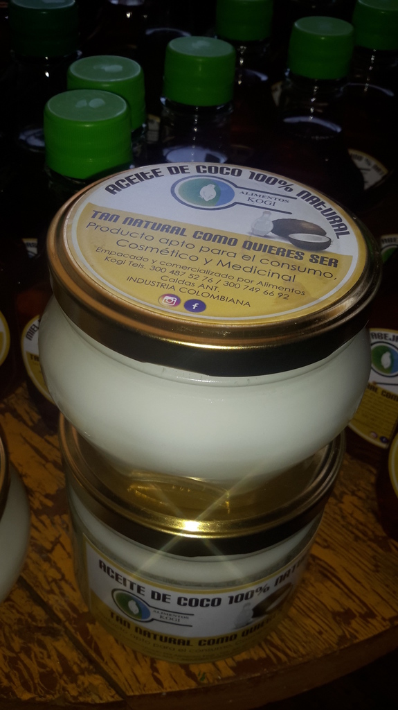 Aceite de coco puro, organico prensado en frío