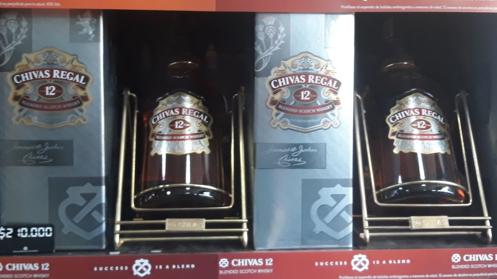 Whisky Chivas 12 años / Gratis una Cerveza Corona * cada Botella