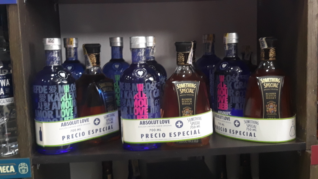 Amarre Vodka Absolut+ Whisky Something