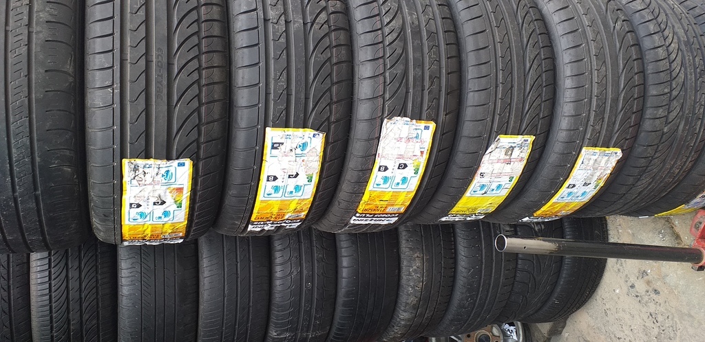 Llantas mazzini para automovil 215/45ZR17
