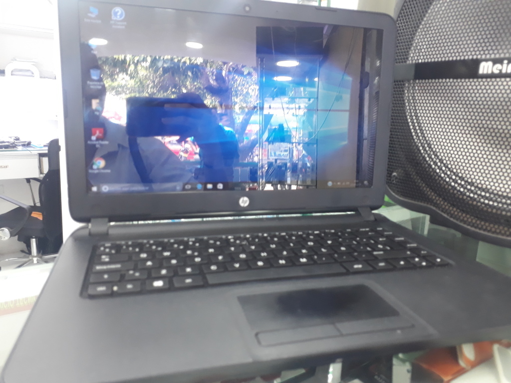 Computador HP 14memoria ram 6gb , 500 gbalmacenamiento 14 pulg  puerto hdmi y usb