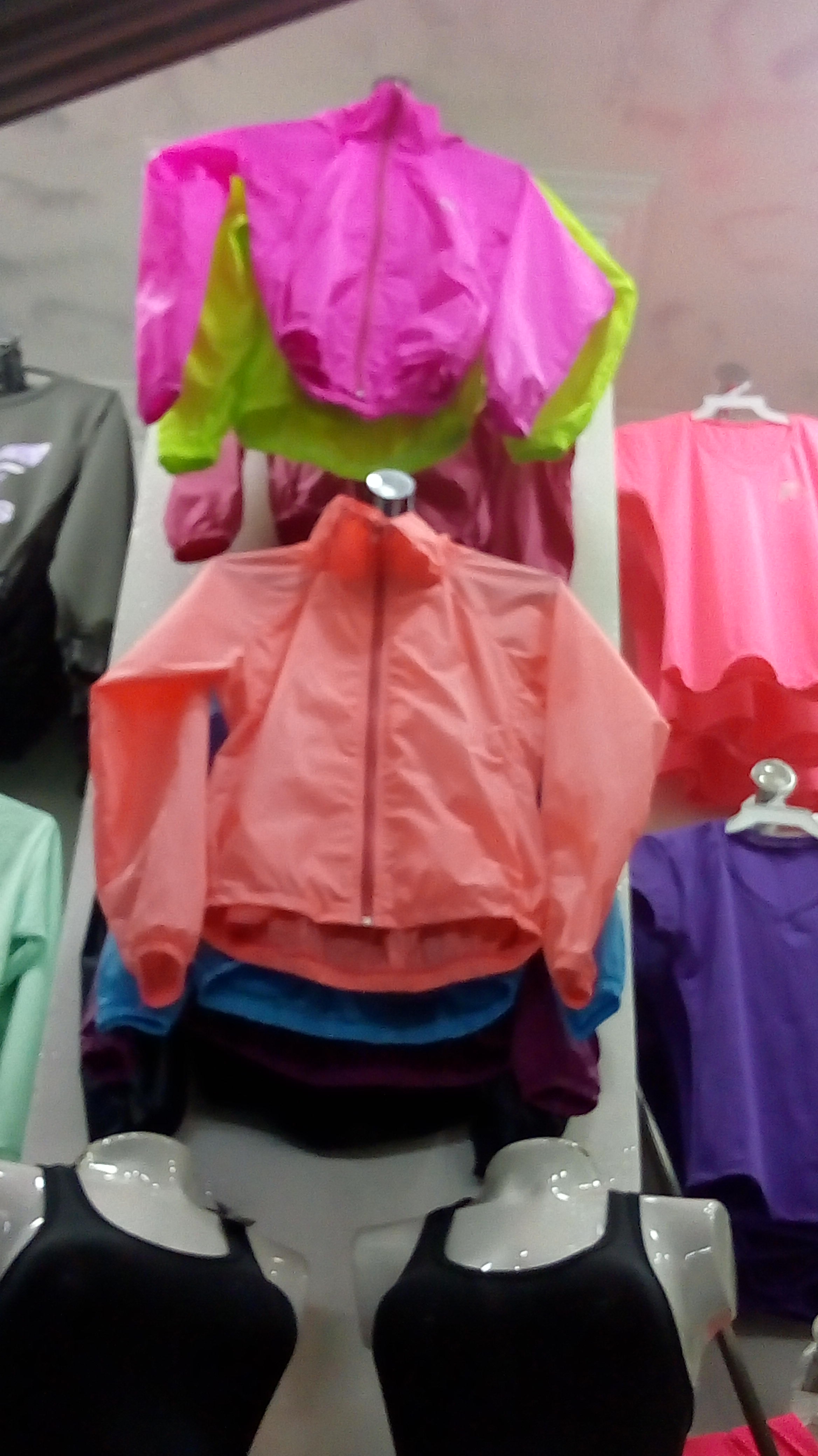 Chaquetas rompe vientos
