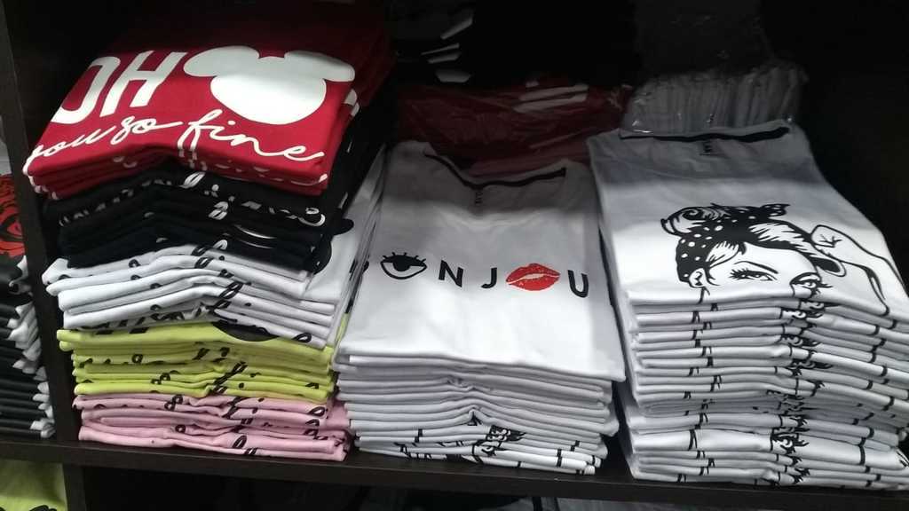 Camiseta para dama en algodón licrado