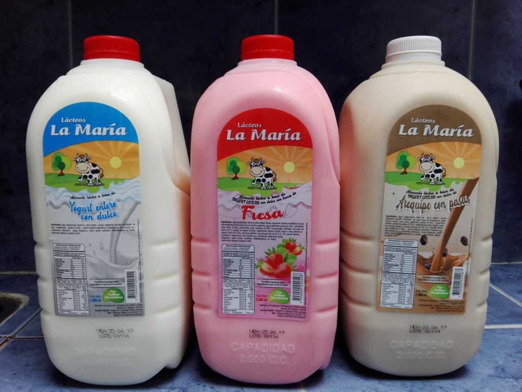 Yogurt x 2 litros sabores surtidos con trocitos de frutas