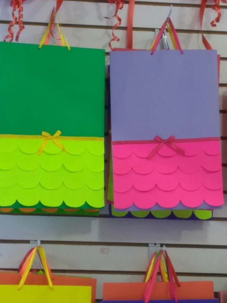 Bolsas regalo faldita