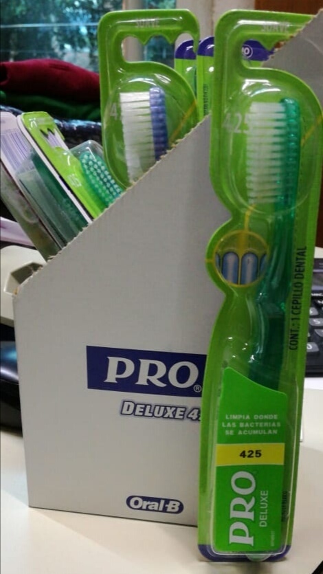 Cepillo de dientes, PRO 425