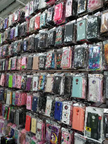 estcucheria para celulares en todas las referencias