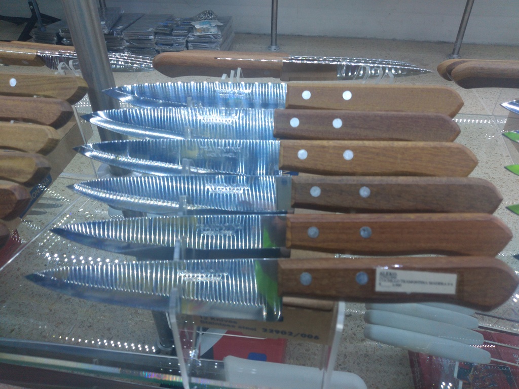 Cuchillo Tramontina madera # 6