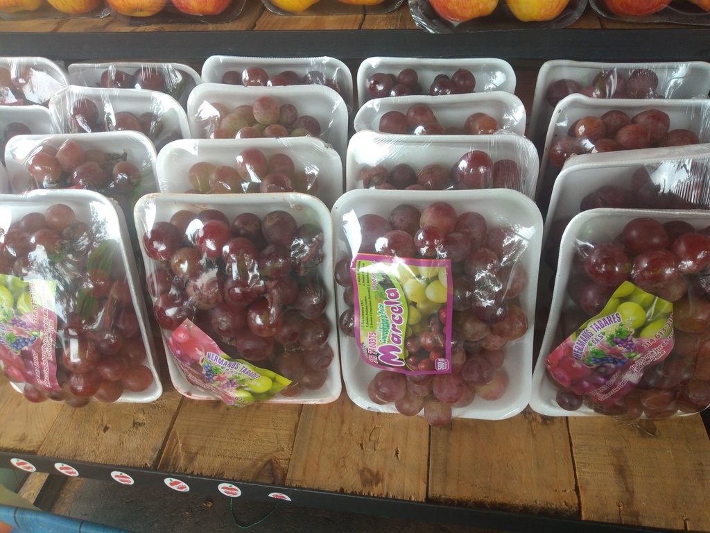 Uva nacional bandeja