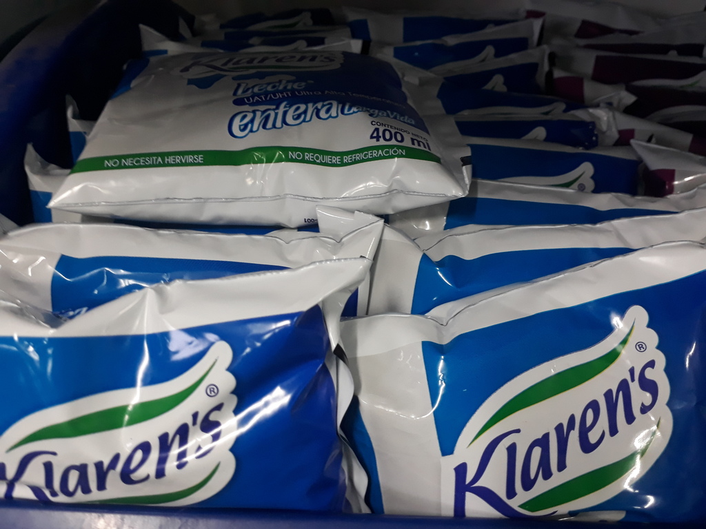Leche klarens entera mediana