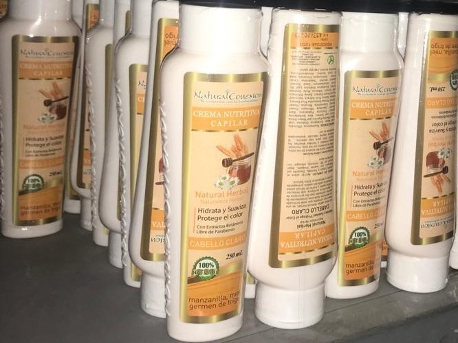 Shampoo Natural De Manzanilla Miel y Trigo Cabellos Claros * 280ml