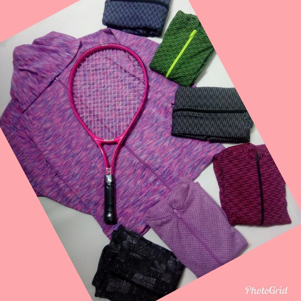 Chaqueta deportiva con capota