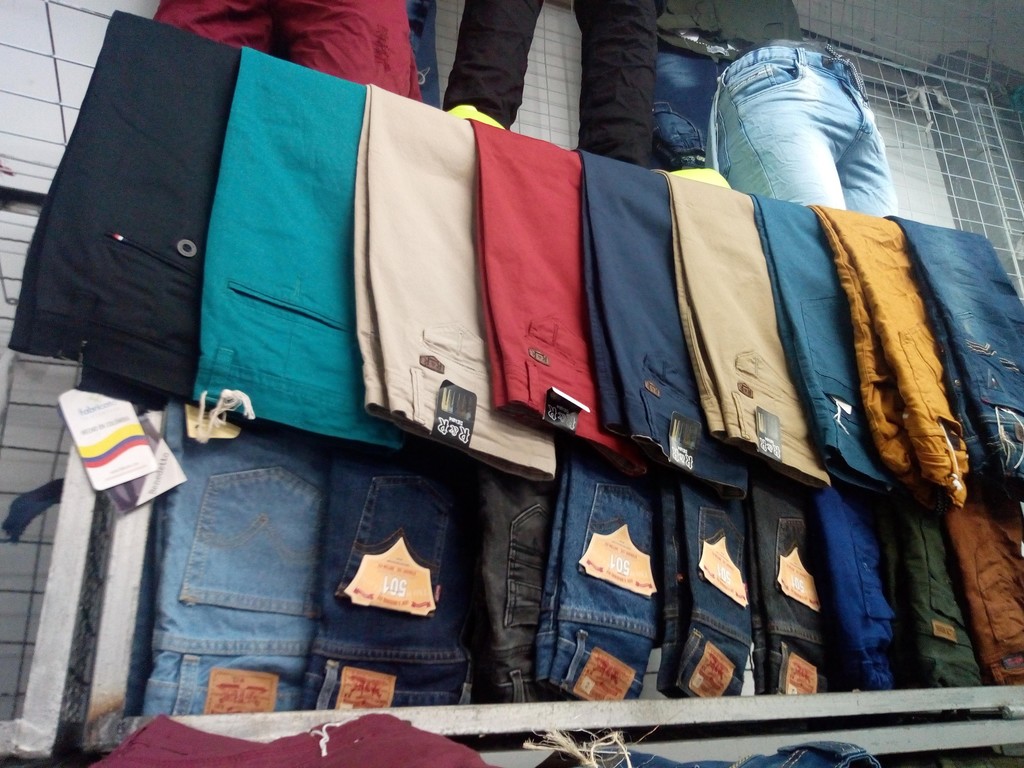Pantalón dril para hombre colores surtidos