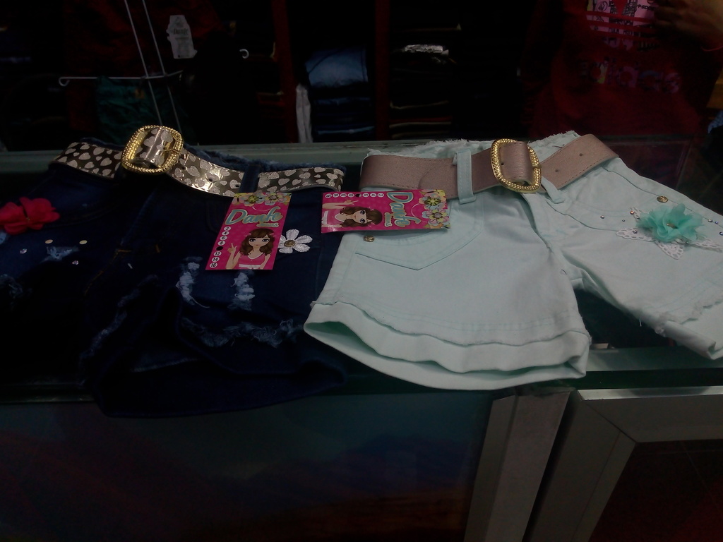 Shorts niña con correa